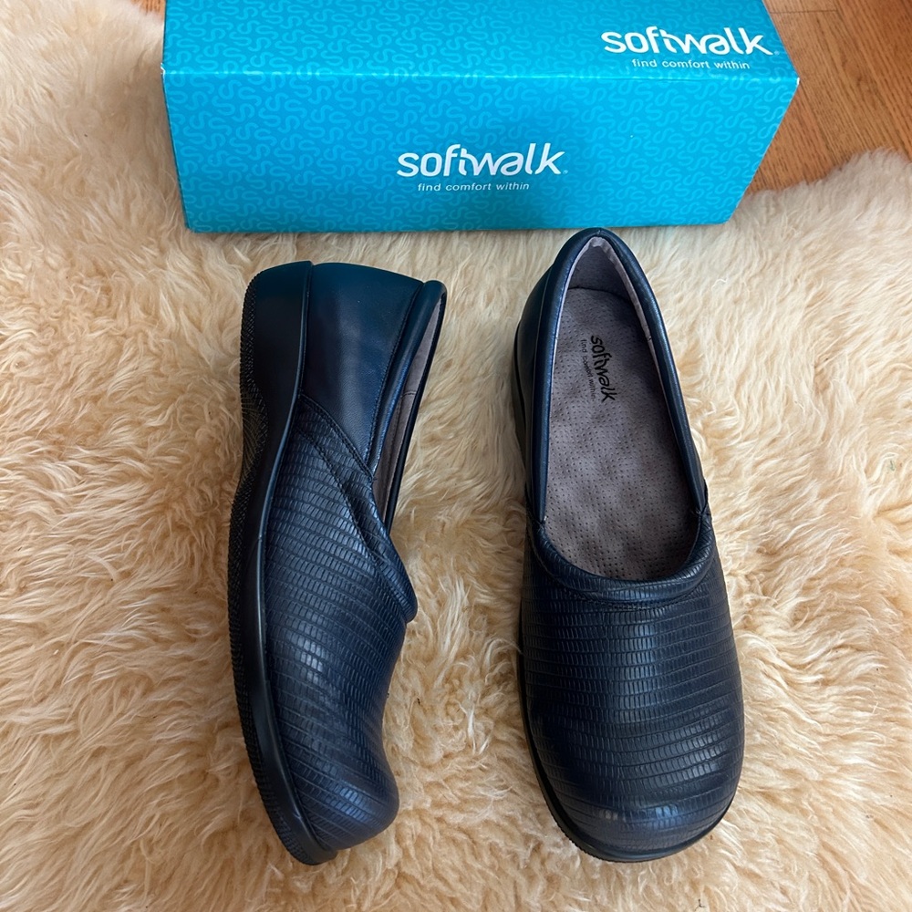 Soft walk Adora Navy Reptile Smooth Slip on Shoe